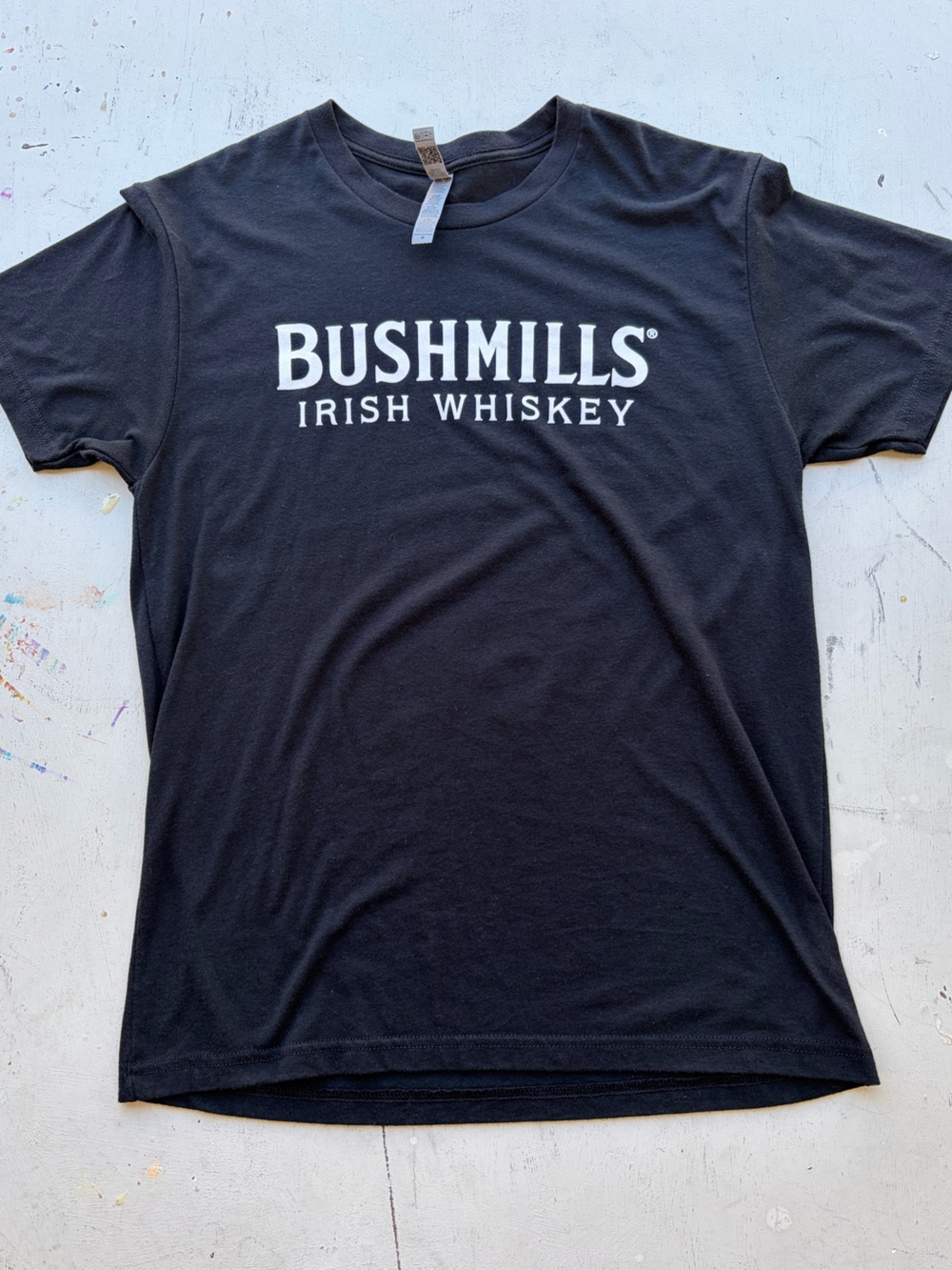 Men's Bushmills‎ T-Shirt Black Spell-Out M Irish Whiskey Bushies Logo Liquor